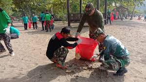 Peduli Lingkungan Melalui PKPLH